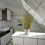 Westphal's شقة Groß Zicker